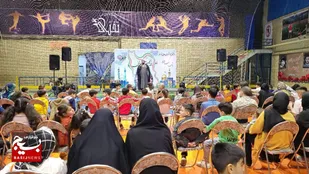 جشن دهه کرامت در محله ترک&zwnj;آباد شهر هشتگرد برگزار شد+تصاویر