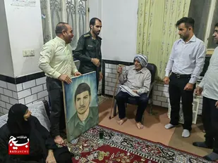ادای احترام و تقدیر از خانواده شهید &laquo;محمد ظهیری&raquo; در شوش
