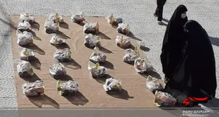 توزیع 25 بسته مواد غذایی در شهرک گلستان بجنورد