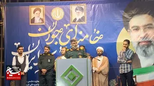 حضور مردم و مقاومت، دشمن را به بن&zwnj;بست کشانده است