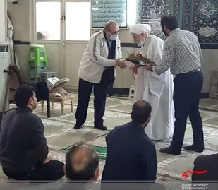 تجلیل پایگاه شهید مصطفی خمینی از مدافعان سلامت