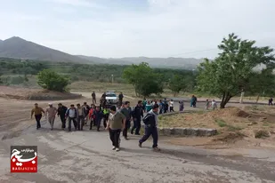 پیاده روی کارکنان سپاه و مسئولین ادارات تویسرکان به مناسبت سالروز آزادسازی خرمشهر
