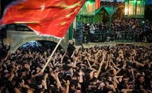 آئین سنتی علمبندان به یاد حضرت عباس در شاهرود