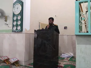 حضور فرمانده و ارشد دفتر نمایندگی ولی&zwnj;فقیه در نماز جمعه اهل&zwnj;سنت به مناسبت هفته دفاع مقدس