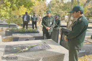 تجدید میثاق فرمانده سپاه ناحیه رزن با شهدا در اولین روز کاری