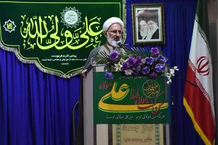 نسل جوان را به معارف غدیر آشنا کنید/ مراقب آلوده شدن جشن ها به معاصی و انحراف باشید