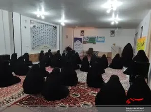 دیدار خواهران بسیجی با امام جمعه