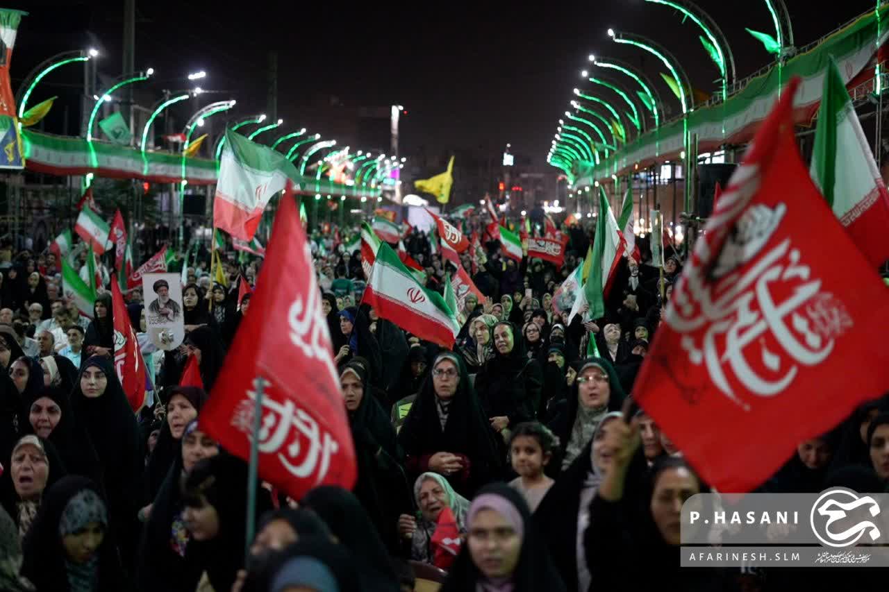اجتماع باشکوه ۲۰۰ نفره گروه‌های سرود اسلامشهر: هم‌خوانی مقاومت و ایستادگی در هفته دفاع مقدس