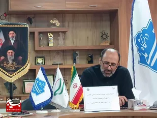 اساتید بسیجی در جهاد تبیین پیشگام باشند