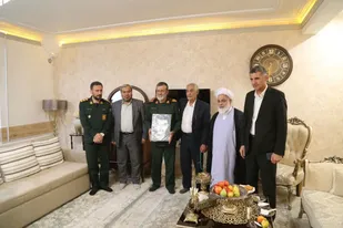 دیدار فرمانده سپاه استان قزوین با خانواده معظم شهید خدابنده&zwnj;لو + تصاویر