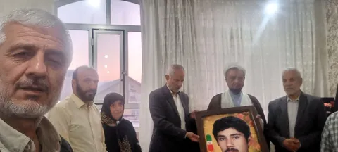 دیدار با خانواده معظم شهید محمد کریم رضایی + عکس