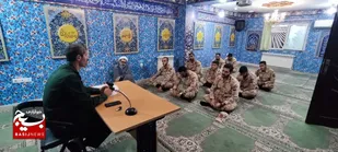 نشست صمیمی با سربازان