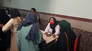 برپایی میز خدمت سلامت، در محله میعاد کمال&zwnj;شهر کرج
