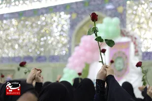 تصاویر هیات دانشجویی دخترانه در جوار حرم کریمه اهلبیت(س)