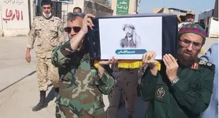 خاکسپاری "نسیم افغانی" در حرم امام رئوف/ تشییع در دهه کرامت