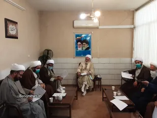 روحانیون و عالمان دینی نقش مهمی در تبیین بیانیه گام دوم انقلاب دارند