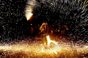 اورژانس ۱۱۵ مشهد در حال آماده باش برای چهارشنبه آخر سال