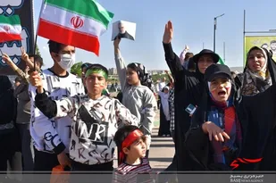 بازخوانی سرود سلام فرمانده در اردبیل