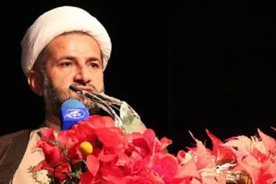 سپاه الگوی انقلابی گری و ولایتمداری است