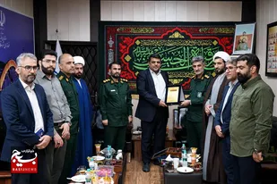 دیدار فرمانده ناحیه امام علی(ع) شرق اهواز با فرماندار اهواز به مناسبت هفته دولت