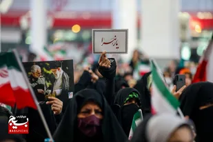 تصاویر/ اجتماع بزرگ دختران حاج قاسم در مصلای قدس قم