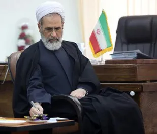 پیام آیت الله اعرافی در پی درگذشت روحانی جهادی آقائی