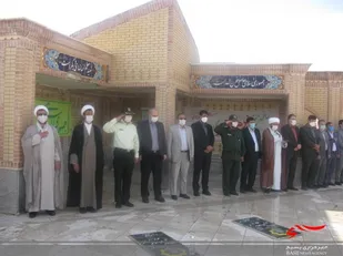 غبار روبی گلزار شهدای شهرستان فاروج