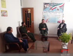 دیدار سرهنگ کریمیان؛ فرمانده جدید سپاه ناحیه خمینی شهر با امام جمعه شهر کوشک