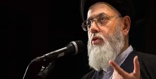 بصیرت&zwnj;افزایی، موثرترین راه برای حراست از دین اسلام است