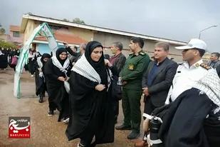 اعزام ۷۲ نفر از دانش آموزان بسیجی خواهر شهرستان ارسنجان به اردوی راهیان نور