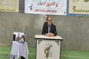 ما هر چه داریم از عاشورا و قرآن و اسلام است