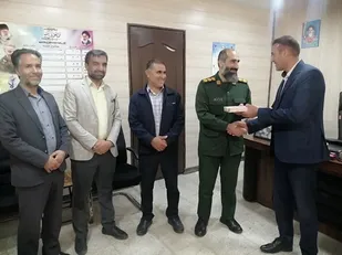 دیدار مدیرآموزش و پرورش بهاباد با فرمانده ناحیه مقاومت بسیج