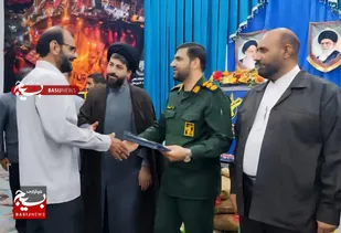 ارزش&zwnj;های انقلاب در قاب ایثار: تکریم رزمندگان و خانواده شهدا در سردشت