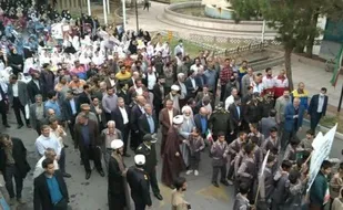 حضور پر شور مردم آرادان در راهپیمایی ۱۳ آبان