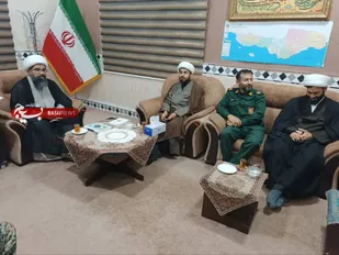 دیدار مسئول نمایندگی ولی فقیه  سپاه ناحیه بندرلنگه با امام جمعه شهرستان