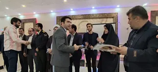 تجلیل از خادمین موکب حضرت فاطمه زهرا ( س)یادبود شهدای یزدانشهر نجف آباد برگزار شد