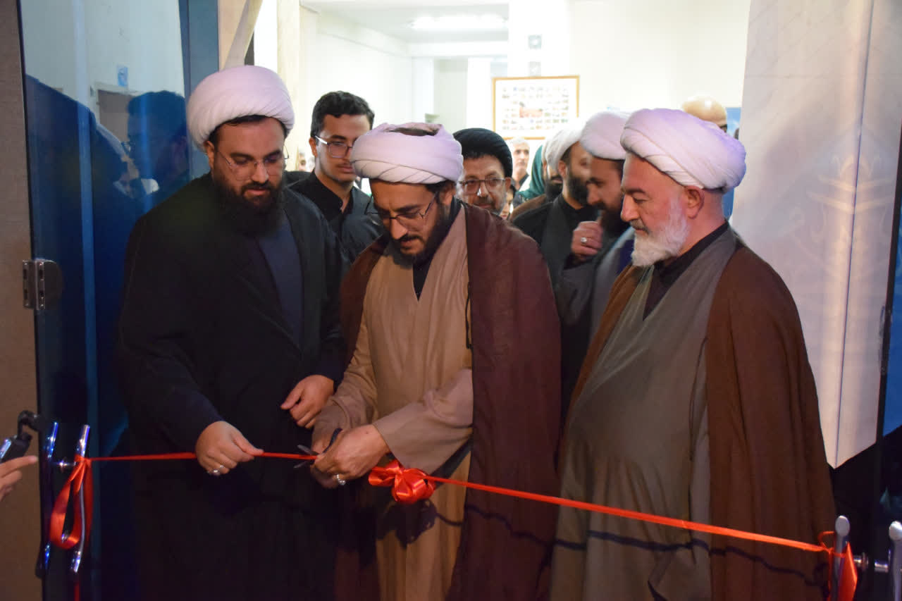 نمایشگاه عکاسی «ماه بی‌قرینه»؛ روایت آیین‌های عاشورایی شاهرود افتتاح شد