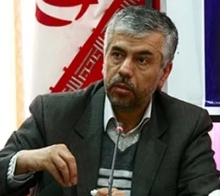 مسوولین با دانشجوی متدین و انقلابی درست برخورد کنند