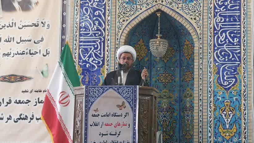 ملت ایران در برابر آمریکا سر خم نمی‌کند