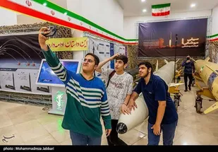 نمایشگاه توانمندی&zwnj;های نیروی هوافضای سپاه با عنوان &laquo;آسمان اقتدار&raquo; در قم در حال برگزاری می باشد.