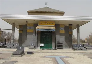 پذیرایی از 1800 زائر و مسافر نوروزی در حرم شیخ بهاری