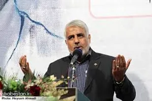14 هزار شهید از جامعه کارگری تقدیم انقلاب شده است/ایران تا آمریکا را مجبور به تسلیم نکند از پای نخواهد نشست
