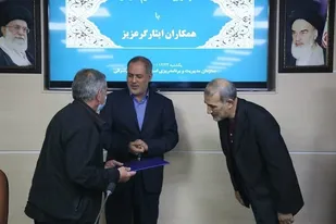 لزوم تبیین باورها و زنده نگه داشتن راه شهدا و ایثارگران