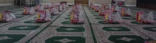 توزیع کمک&zwnj;های مومنانه حوزه العادیات بین نیازمندان/غرس تعدادی درخت در یزد