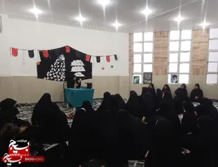برگزاری مراسم گرامیداشت هفته حجاب و عفاف در شهرک الهیه با حضور نوجوانان دختر
