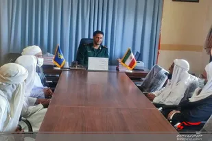دیدار فرمانده حوزه شهید رجایی شهرستان گلشن با بسیجیان