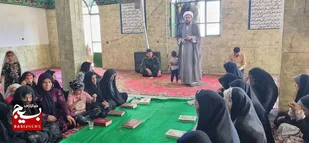 محفل انس با قرآن و تجلیل از حلقه&zwnj;های صالحین در روستای مسن