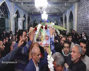 وداع مردم سمنان با شهید کارمند وزارت دفاع و پشتیبانی نیروهای مسلح
