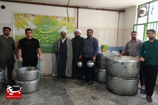 پخت و توزیع ۱۵۰۰ پرس غذای گرم در روستای حاجی آباد تویسرکان