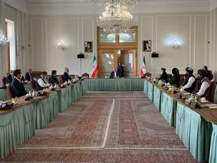 مذاکرات بین&zwnj;الافغانی در تهران/ظریف:به صلح در افغانستان کمک میکنیم